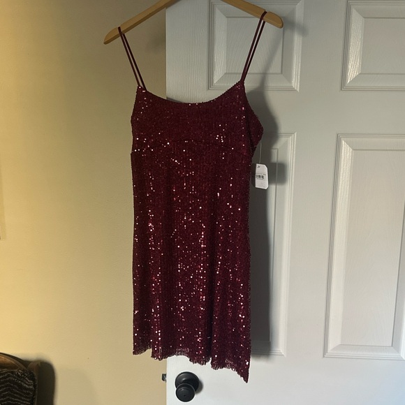 Altar’d State “Dorothy” Red Sequin Mini Dress – Medium, NWT - Picture 2 of 13